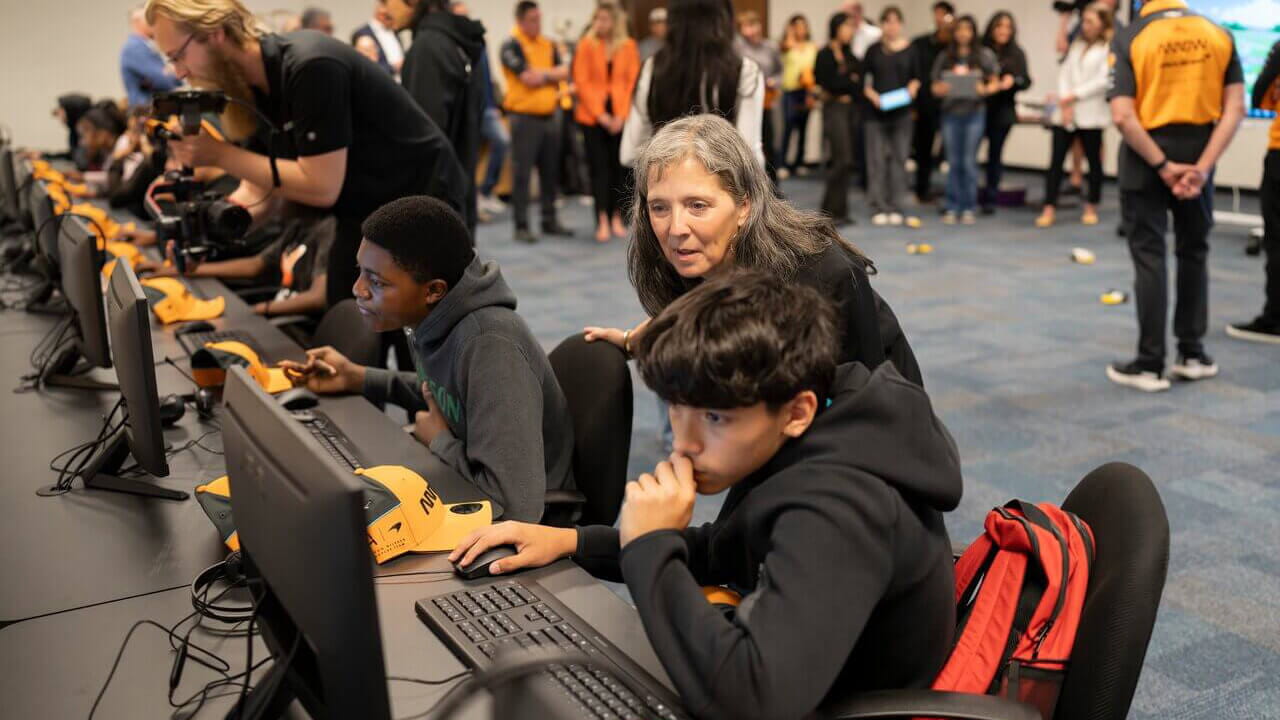 SMART's Kris Astle helping kids in Indianapolis